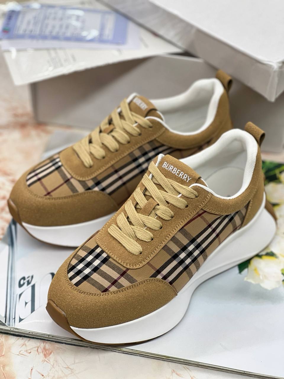  نکات طلایی هنگام خرید کفش پاییزی دخترانه